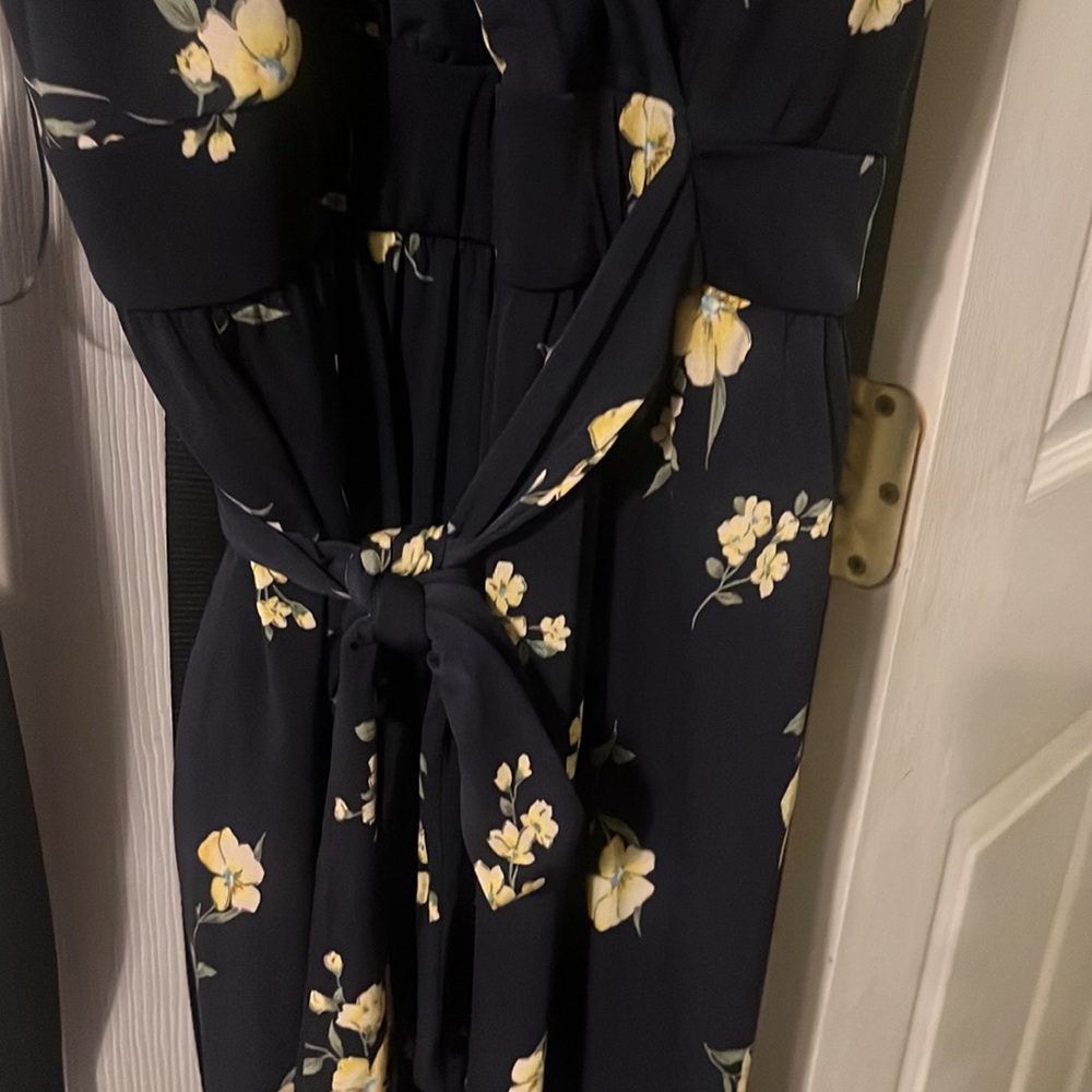 Dress - Picture 4 of 6